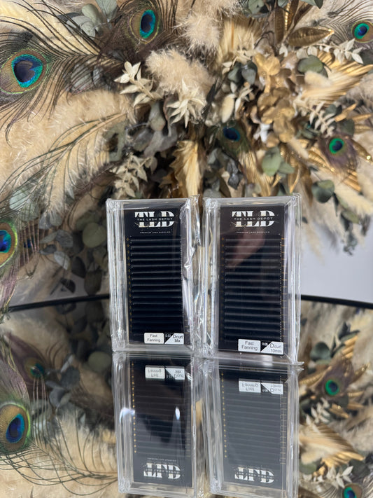 DOUBLE LAYERED EASY FAN LASH TRAYS (D CURL)